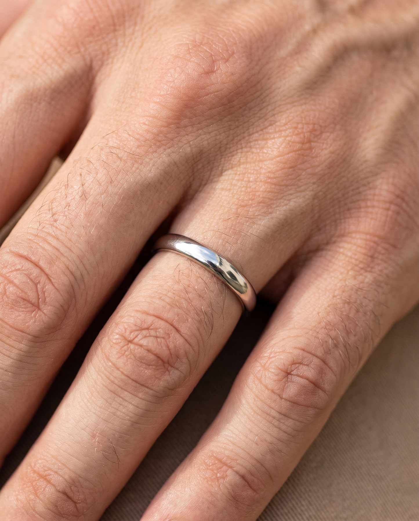Round Band Ring (Silver) - Worn detail