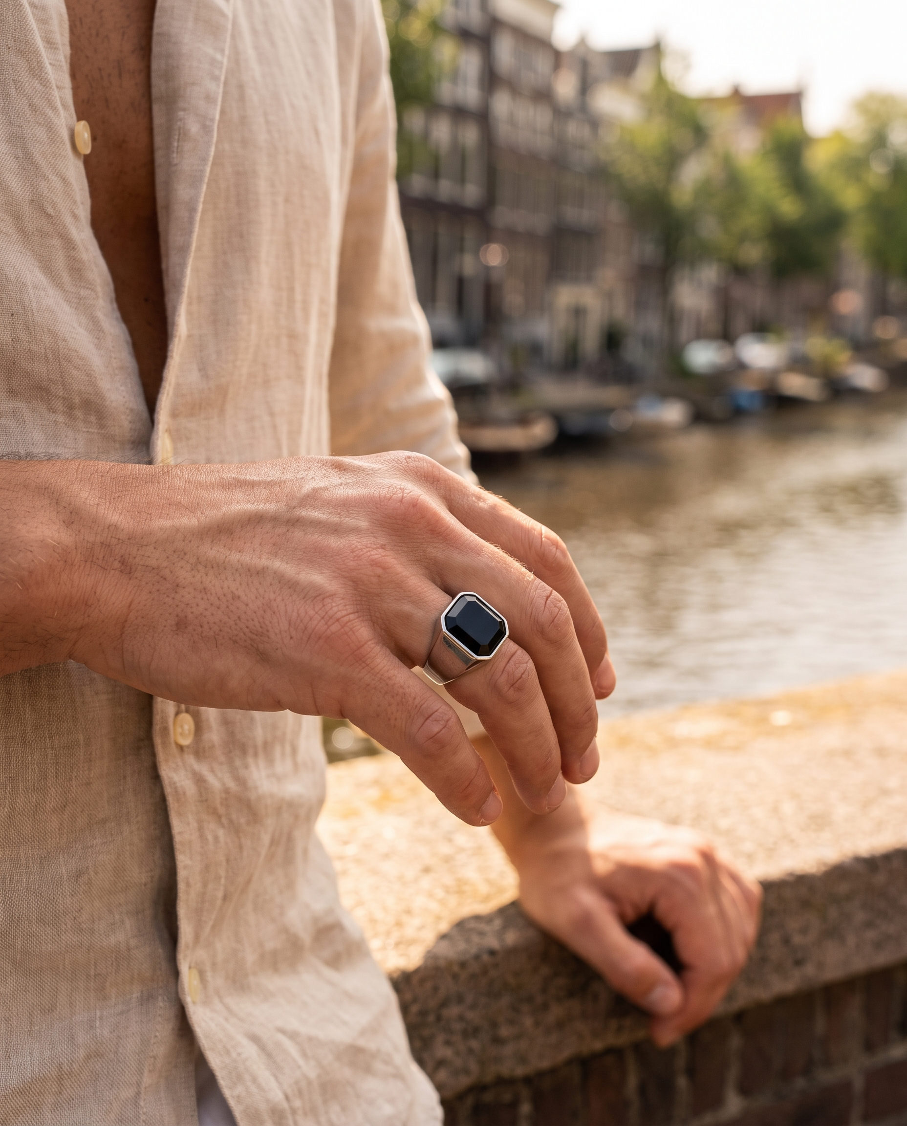Eclipse ring (silver) - Lifestyle