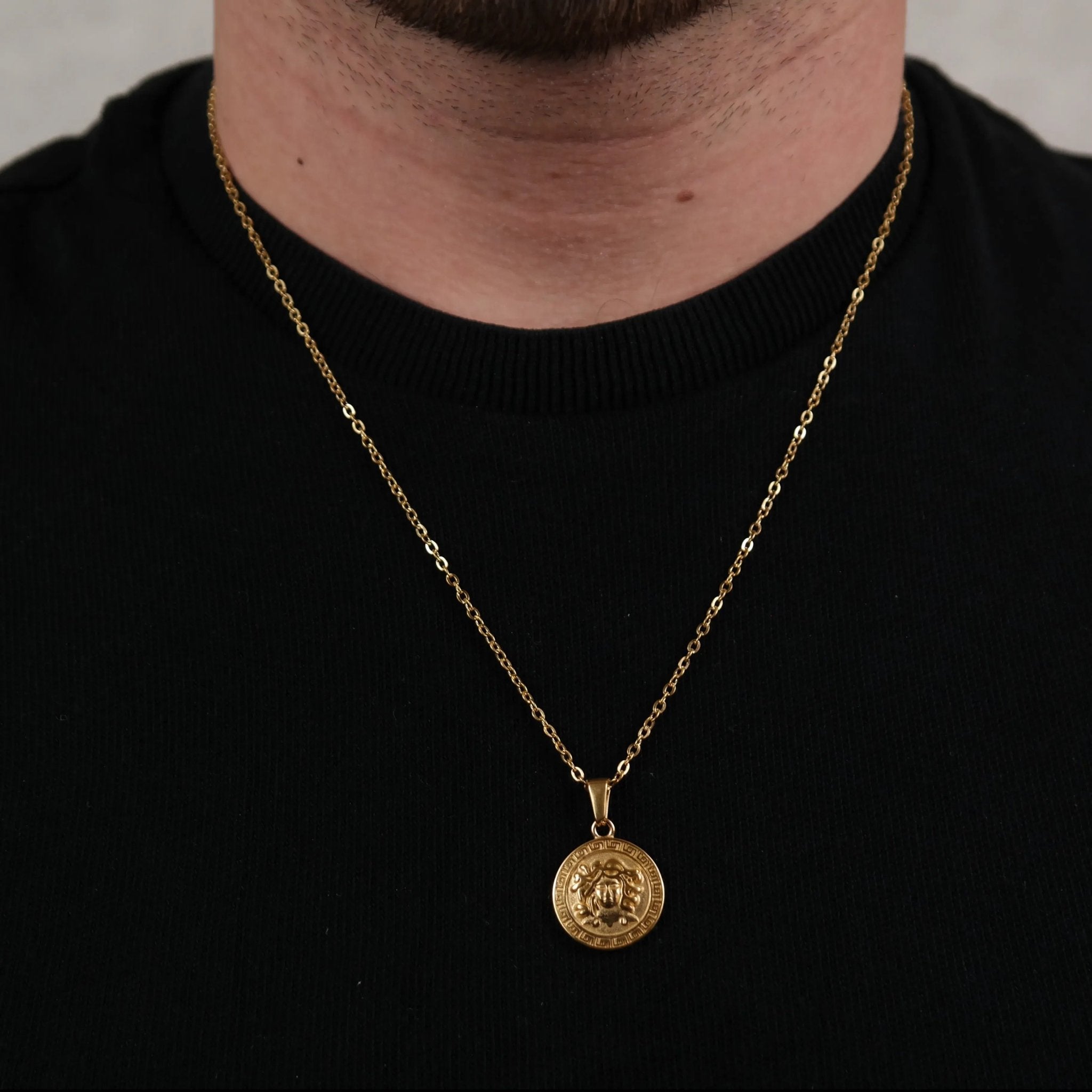 Medusa Pendant (Gold) - DeRuiterDR.