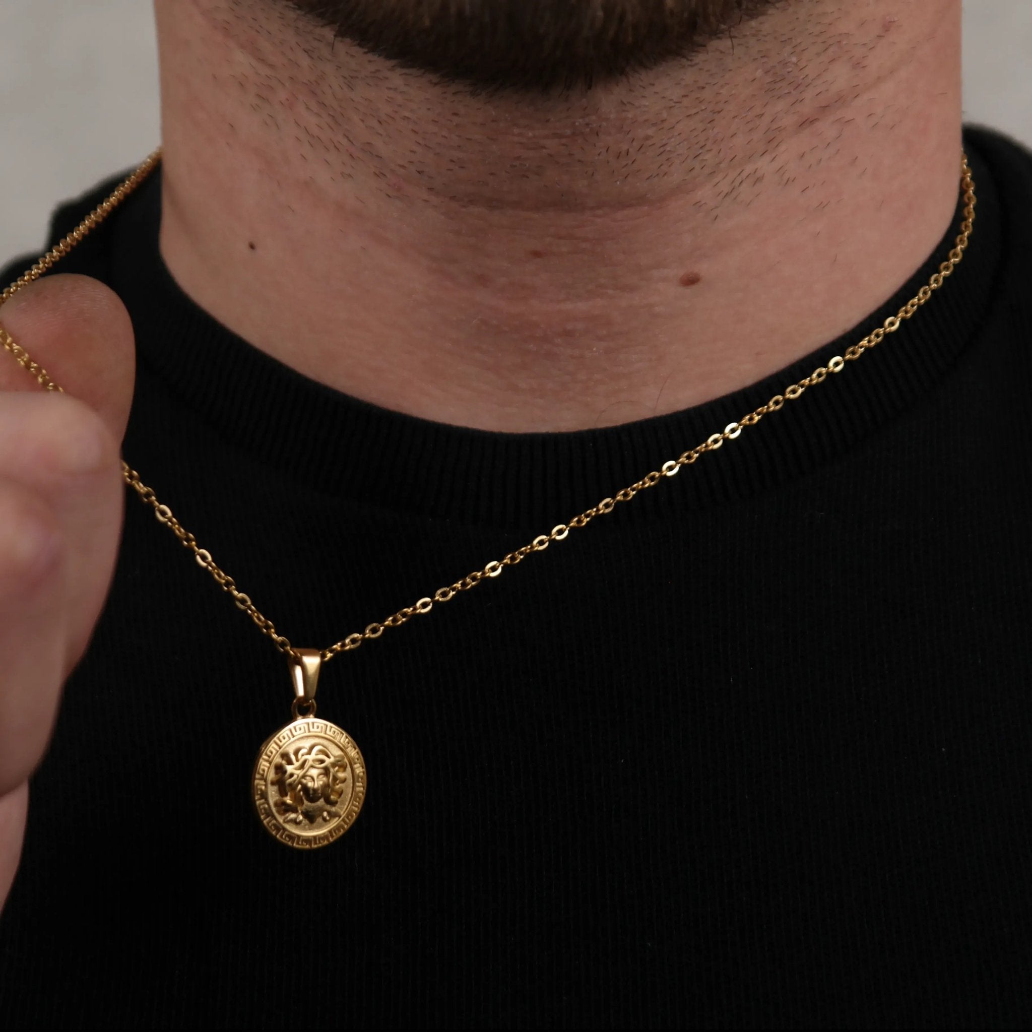 Medusa Pendant (Gold) - DeRuiterDR.